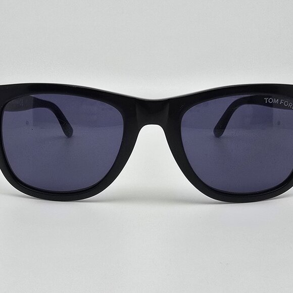 *SOLD* Tom Ford TF336 01V Leo Black Frame Grey Lens Sunglasses w/ Case Italy - Picture 2 of 15